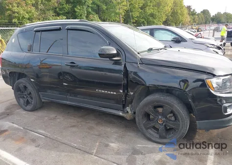 2015 Jeep Compass Latitude из США, поврежденный, VIN 1C4NJCEA1FD164963